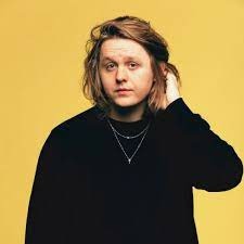 外貌平凡歌聲深情Lewis Capaldi