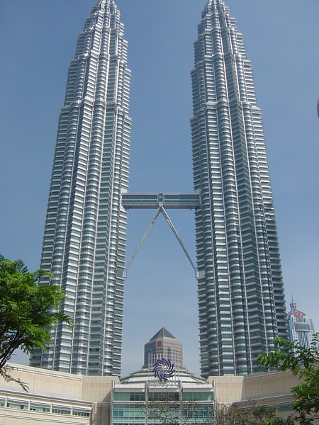 2004_03_Malaysia_KLCC 馬來西亞KLCC大樓.JPG