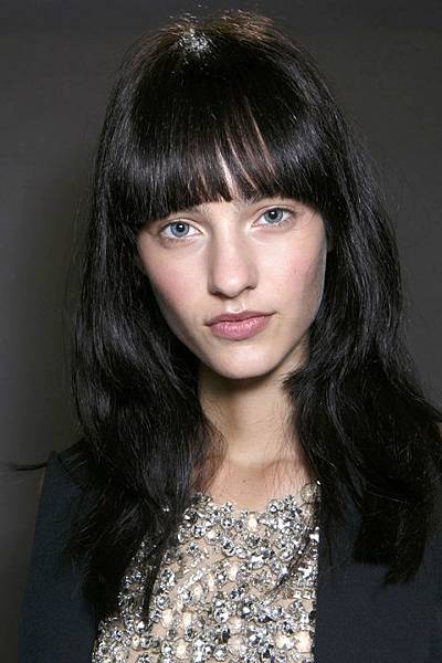 hbz-ss2016-beauty-trends-bangs-vera-wang.jpg