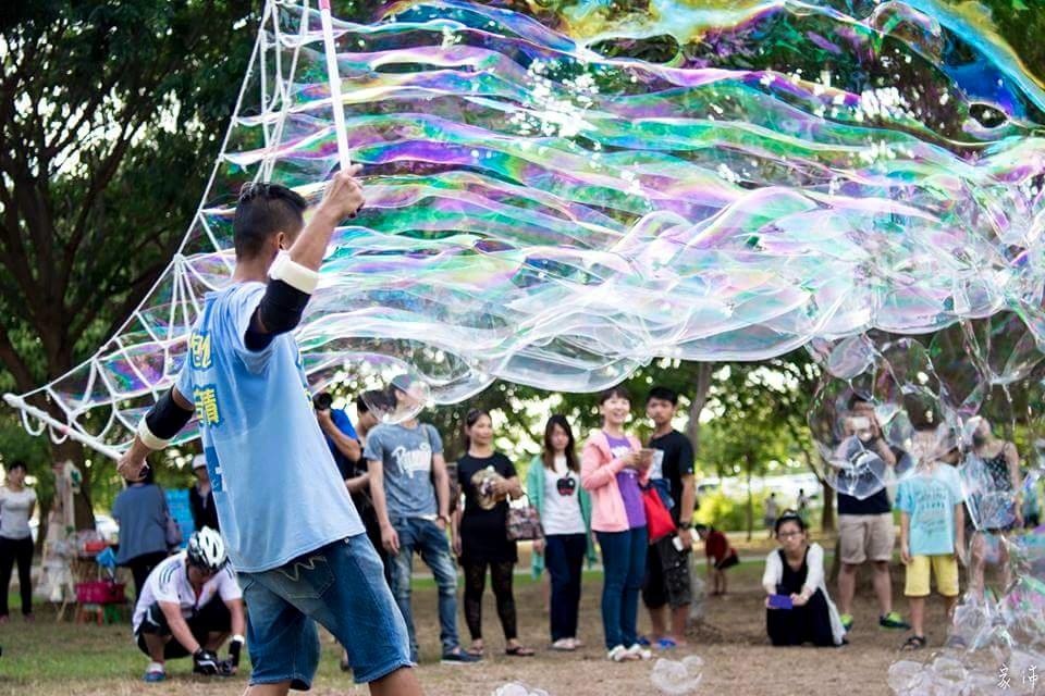泡泡表演 泡泡雲 