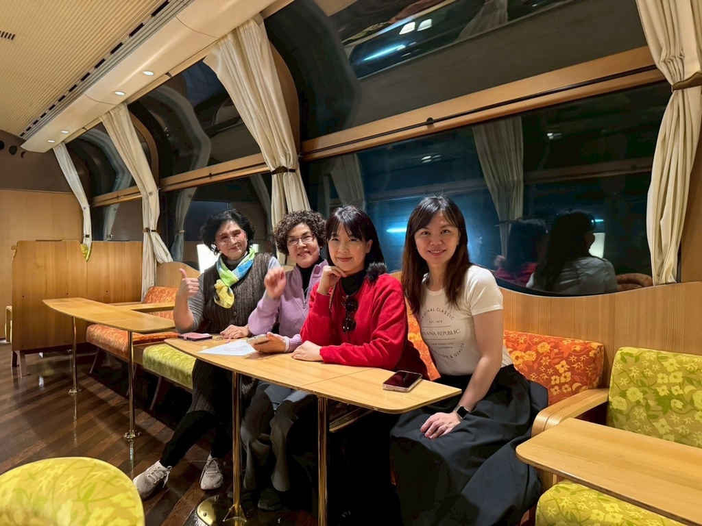 地表最完美的移動空間｜讓想像飛馳，用極緻打造的雪月花號景觀列