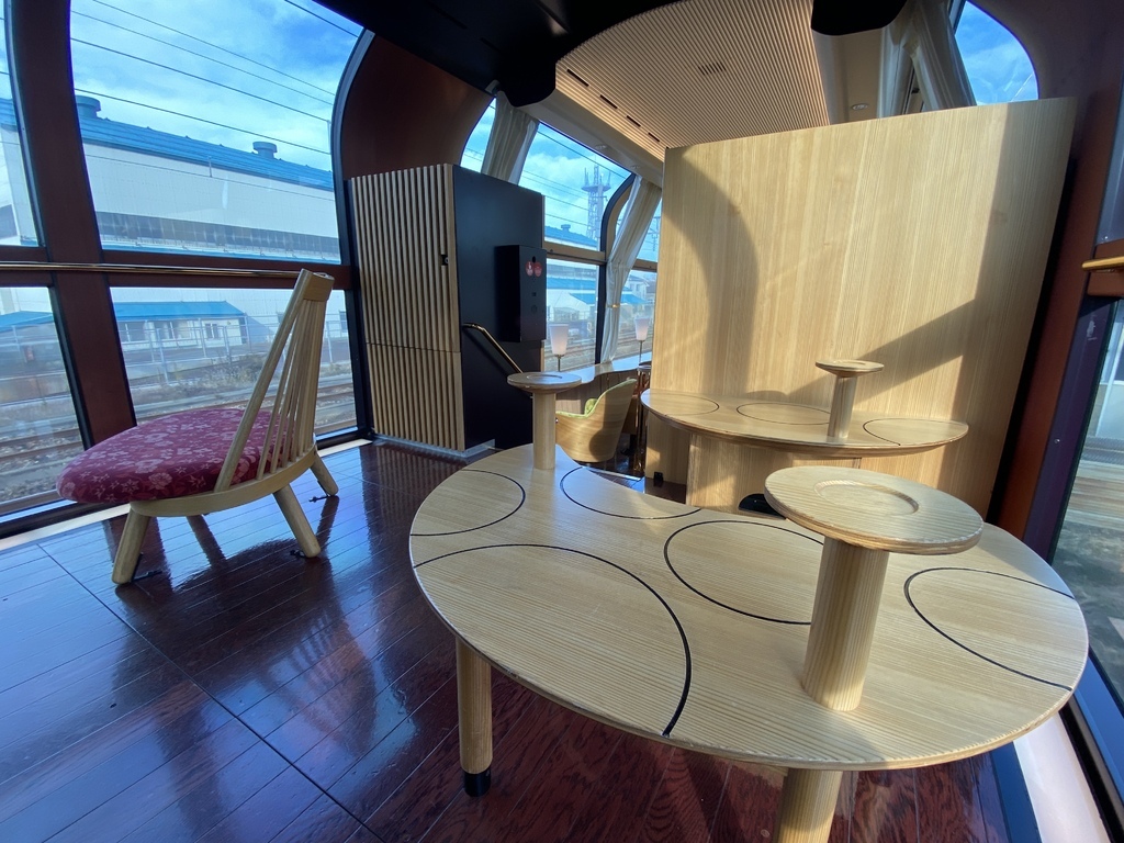 地表最完美的移動空間｜讓想像飛馳，用極緻打造的雪月花號景觀列