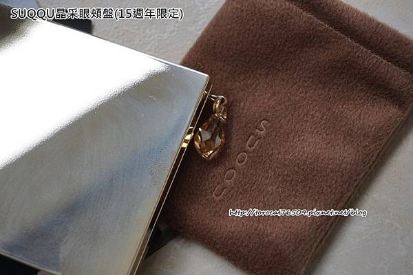 SUQQU晶采眼頰盤(15週年限定) -101灼熱朱-3.jpg SUQQU晶采眼頰盤(15週年限定) -101灼熱朱-3.jpg