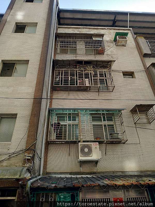 12 9法拍屋 新北市汐止區長江街79巷10號4樓 無頂加 大面寬方正 低總價 拍定443 9萬 Toroestate鑫創法拍屋 新泰塭仔圳土地開發 痞客邦
