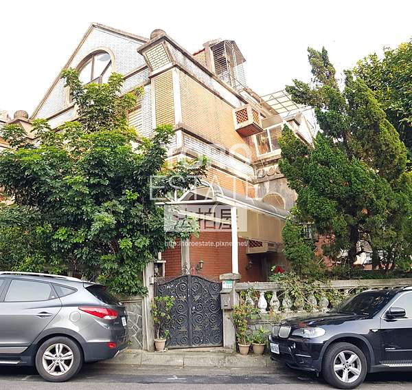 7 21法拍屋 台北市內湖區康寧路3段75巷186弄104號 湖山村 透天社區 拍定27萬 4標 Toroestate鑫創法拍屋 新泰塭仔圳土地開發 7 21法拍屋 台北市內湖區康寧路3段75巷186弄104號 湖山村 透天社區 拍定27萬 4標 Toroestate鑫創法拍屋 新泰塭仔圳土地開發