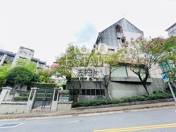 ▌11/27法拍屋｜1拍｜台北市文山區政大二街60號4層樓｜