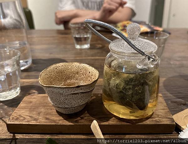 |食。新竹|讓人忘卻無肉不歡的蔬食餐廳__井家Tea Hou