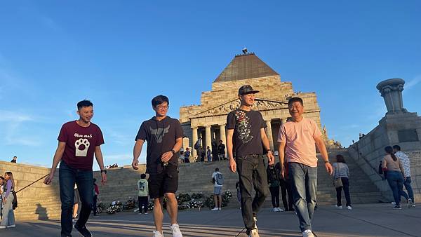 墨爾本自由行 Day1|Jetstar 抵達、戰爭紀念館與雅 墨爾本自由行 Day1|Jetstar 抵達、戰爭紀念館與雅