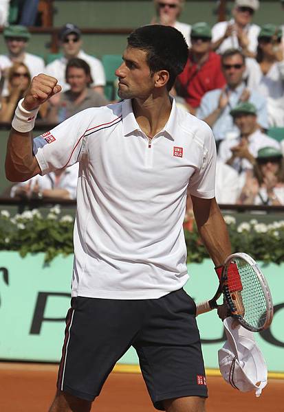 Djokovic_French_2012_22