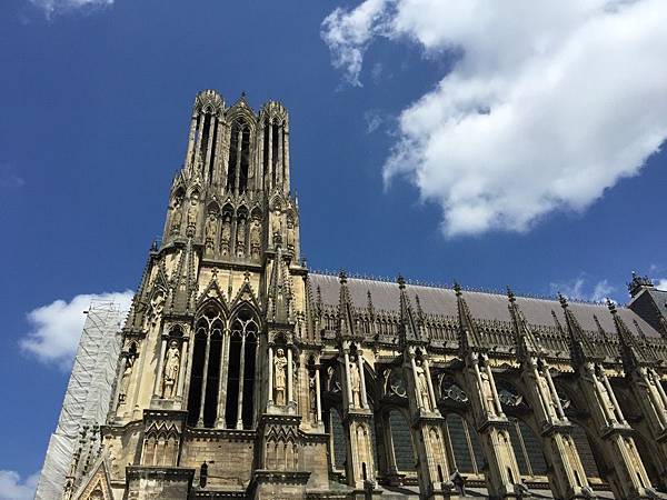 20150527_iPhone_Reims_Champaign_135.jpg