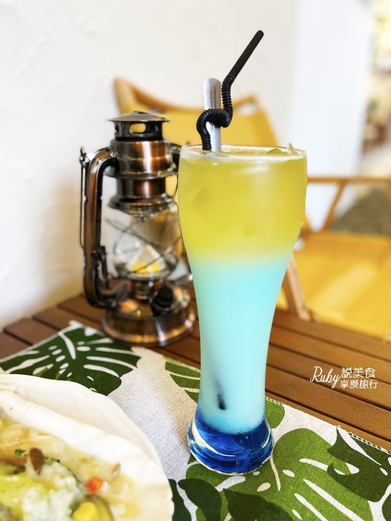 【新北三芝咖啡廳】巴埕咖啡-軍營改造結合露營風格，貝殼當餐盤餐點創意美味且大份量-近興華鐵馬驛站(附菜單)