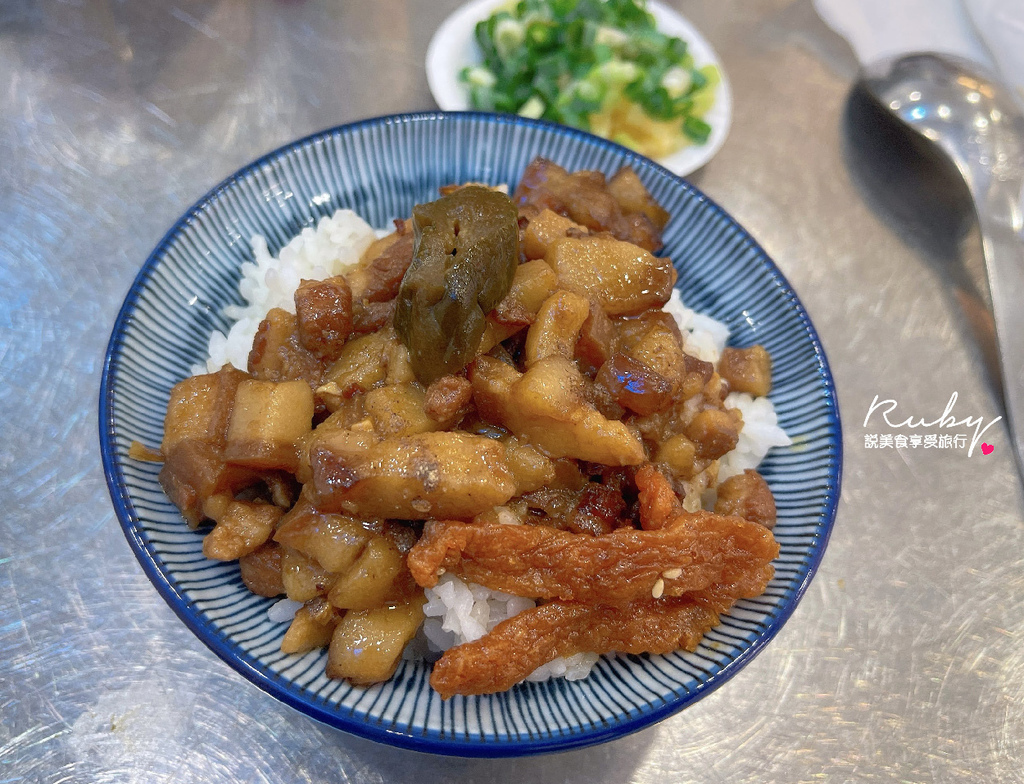 【新北中和美食】老王原汁牛肉麵,麻辣湯頭很夠味 牛肉大塊,豆 【新北中和美食】老王原汁牛肉麵,麻辣湯頭很夠味 牛肉大塊,豆