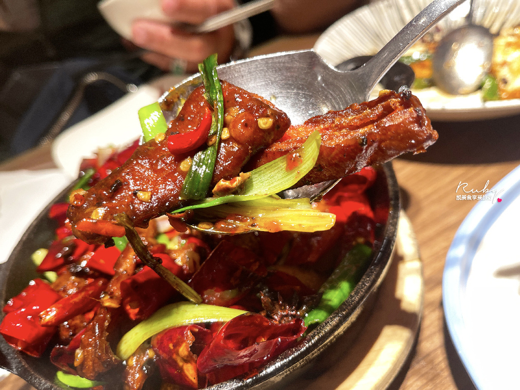 【台北信義區美食】開飯川食堂-微風南山店,甲奔囉 創意香麻 【台北信義區美食】開飯川食堂-微風南山店,甲奔囉 創意香麻