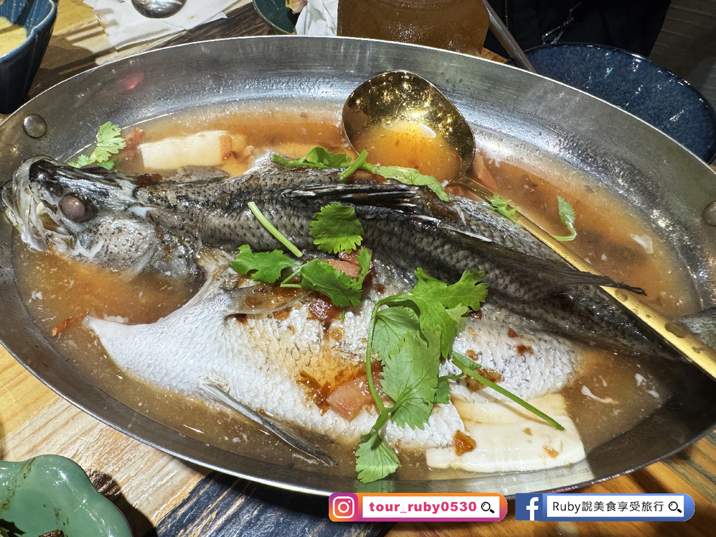 【松山泰式料理】小食泰泰式料理餐廳附菜單，以定食方式讓你一人