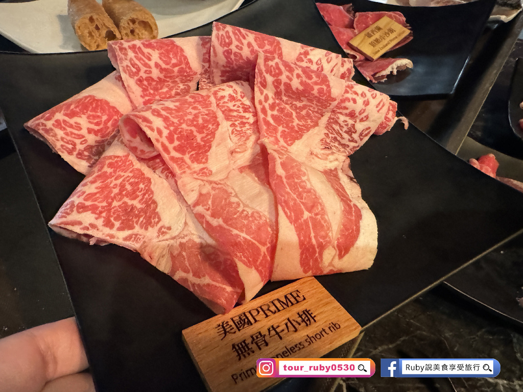 【松江南京站美食】石撈麻辣鴛鴦鍋附菜單 ,麻辣鍋吃到飽,推無 【松江南京站美食】石撈麻辣鴛鴦鍋附菜單 ,麻辣鍋吃到飽,推無