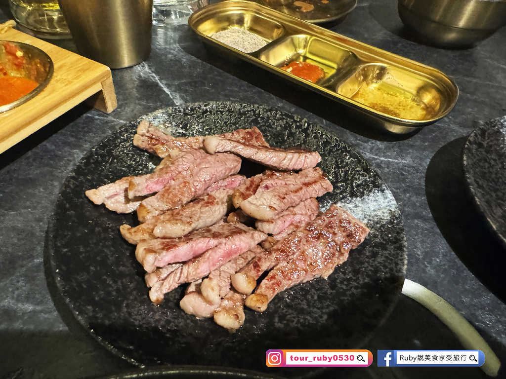 【台中燒肉】知肉極緻韓燒肉台中中科店-有特約停車場，專人代烤