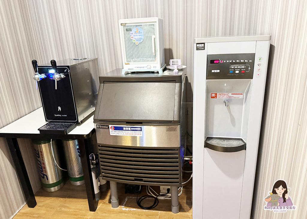 【高雄住宿】華園親子飯店草衙館,附早餐停車位,許多親子遊玩設