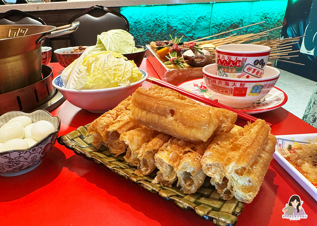 【大安區美食】壹直串麻辣鴛鴦附菜單,麻辣串串均一價12元,餐 【大安區美食】壹直串麻辣鴛鴦附菜單,麻辣串串均一價12元,餐