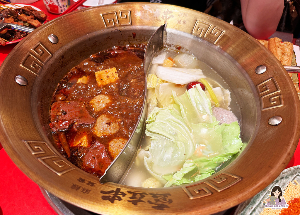 【大安區美食】壹直串麻辣鴛鴦附菜單,麻辣串串均一價12元,餐 【大安區美食】壹直串麻辣鴛鴦附菜單,麻辣串串均一價12元,餐