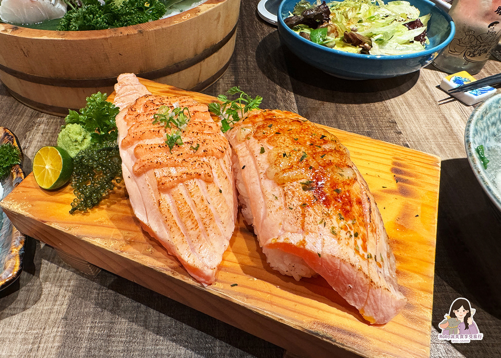 已歇業【大安區美食】超甲組海鮮丼飯,不用到漁港就可吃到現流的 已歇業【大安區美食】超甲組海鮮丼飯,不用到漁港就可吃到現流的