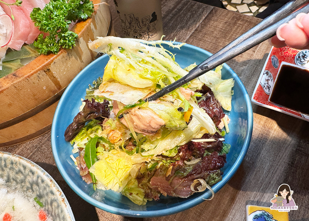 已歇業【大安區美食】超甲組海鮮丼飯,不用到漁港就可吃到現流的 已歇業【大安區美食】超甲組海鮮丼飯,不用到漁港就可吃到現流的