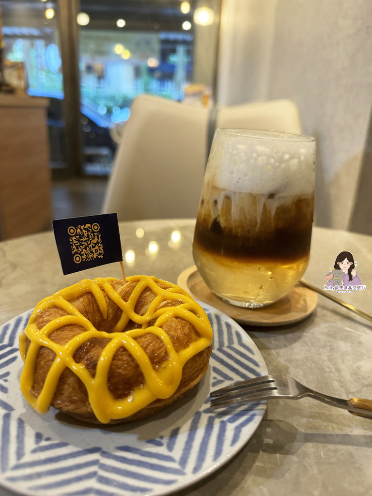 台北市松山區【松山區咖啡廳】Hao Coffee豪咖啡-附菜單,得冠軍的單品咖啡,現烤甜甜圈必點,冰鎮的別有一番風味,還有