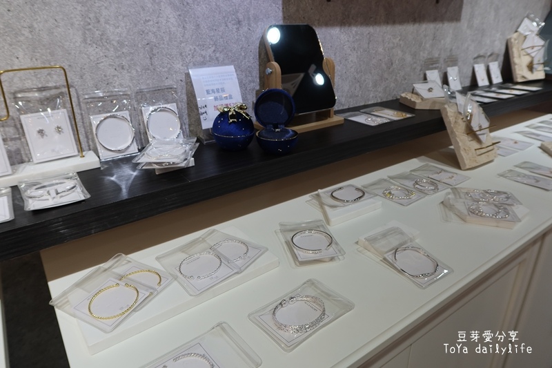 「承豐珠寶」自己的婚戒自己做 銀戒還可轉換成鉑金戒《豆芽忙結婚關於小物》 498 IMG_9970.JPG