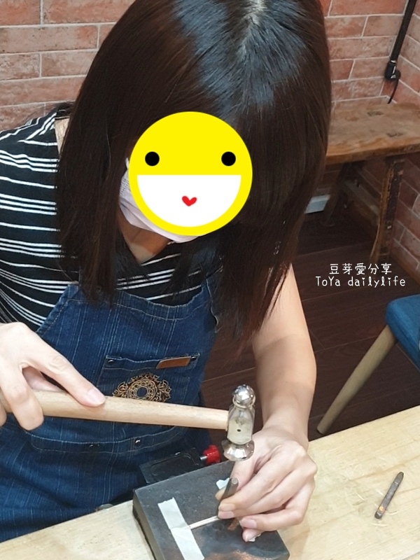 「承豐珠寶」自己的婚戒自己做 銀戒還可轉換成鉑金戒《豆芽忙結婚關於小物》 450 Screenshot_20211115-211842_Video Player.jpg