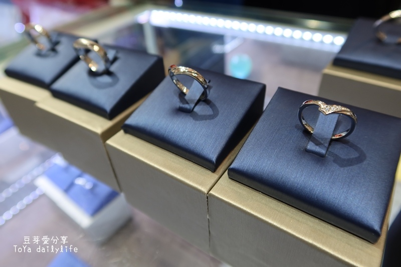 「承豐珠寶」自己的婚戒自己做 銀戒還可轉換成鉑金戒《豆芽忙結婚關於小物》 400 IMG_9827.JPG