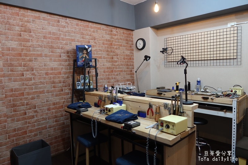 「承豐珠寶」自己的婚戒自己做 銀戒還可轉換成鉑金戒《豆芽忙結婚關於小物》 418 IMG_9844.JPG