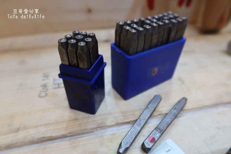 「承豐珠寶」自己的婚戒自己做 銀戒還可轉換成鉑金戒《豆芽忙結婚關於小物》 436 IMG_9858.JPG