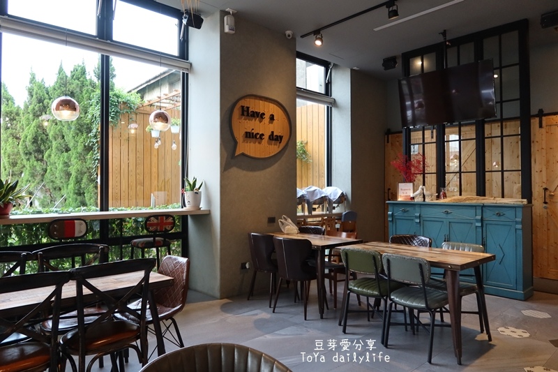 「田中文旅」具設計感且新穎的旅店,火車站步行3分鐘就到《豆芽愛住在彰化》 476 IMG_8613.JPG