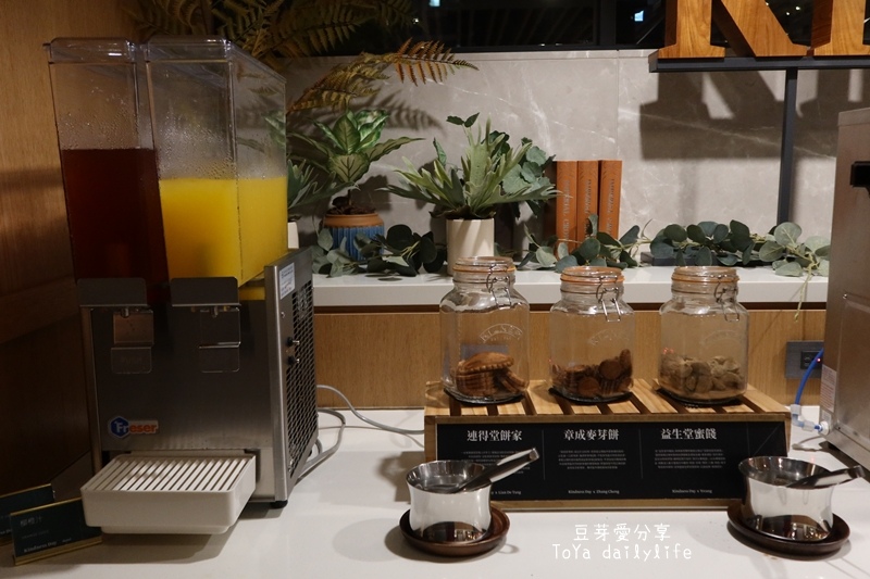 「康橋慢旅」早餐宵夜吃到飽,康橋系列最新質感旅館《豆芽愛住在台南》 460 IMG_2259.JPG