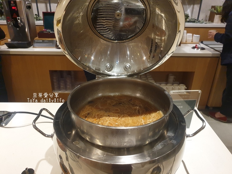 「康橋慢旅」早餐宵夜吃到飽,康橋系列最新質感旅館《豆芽愛住在台南》 528 20220108_194731.jpg