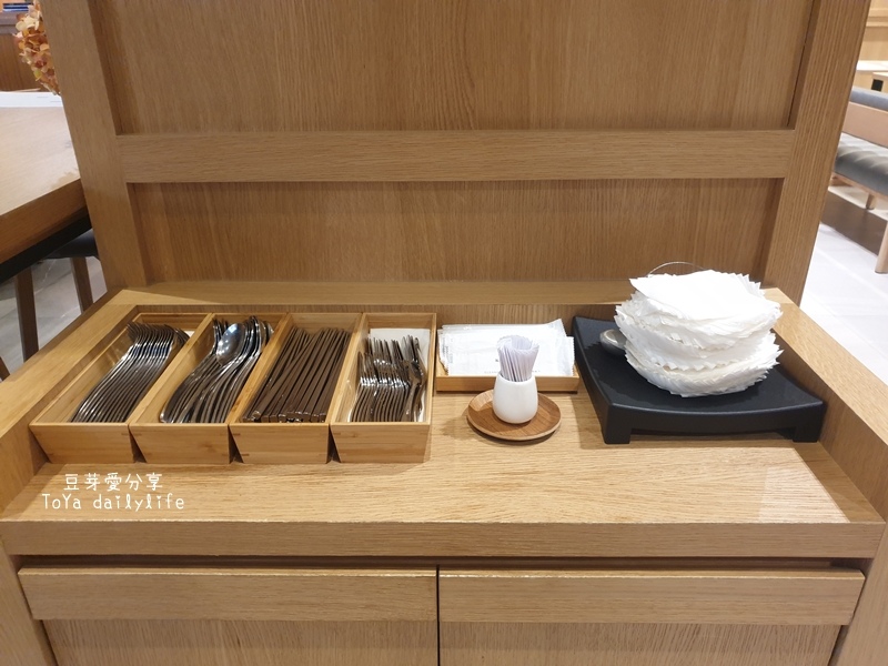 「康橋慢旅」早餐宵夜吃到飽,康橋系列最新質感旅館《豆芽愛住在台南》 542 20220109_070145.jpg