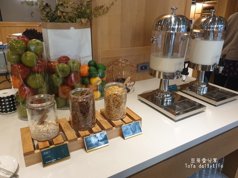「康橋慢旅」早餐宵夜吃到飽,康橋系列最新質感旅館《豆芽愛住在台南》 552 20220109_070221.jpg