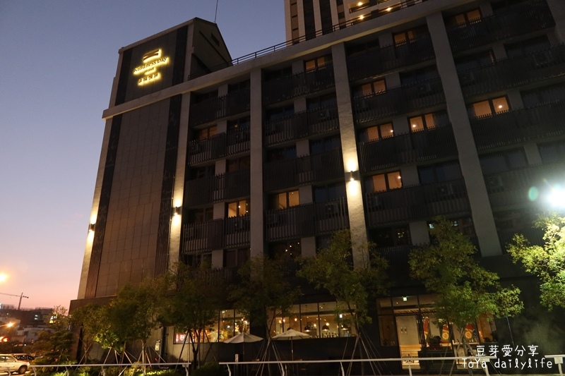 「康橋慢旅」早餐宵夜吃到飽,康橋系列最新質感旅館《豆芽愛住在台南》 431 IMG_2211.JPG