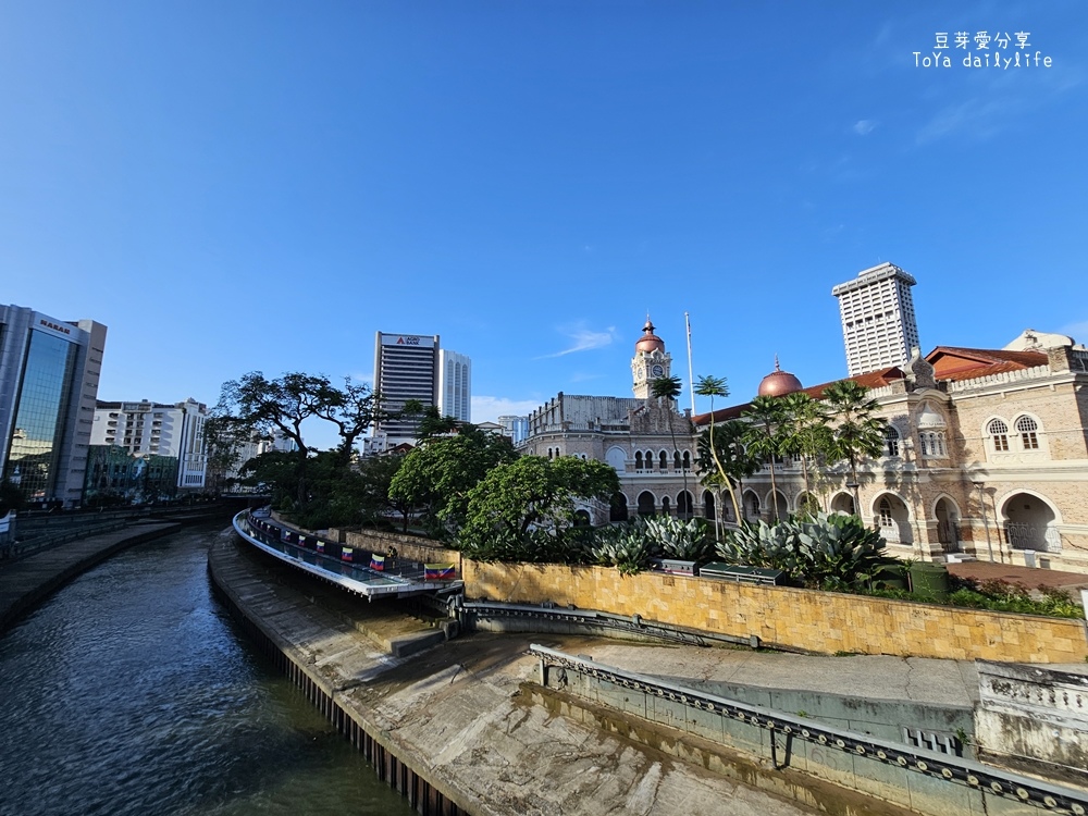 吉隆坡市區巡禮｜市區悠閒漫步 看看美麗又具特色的建築物們 .