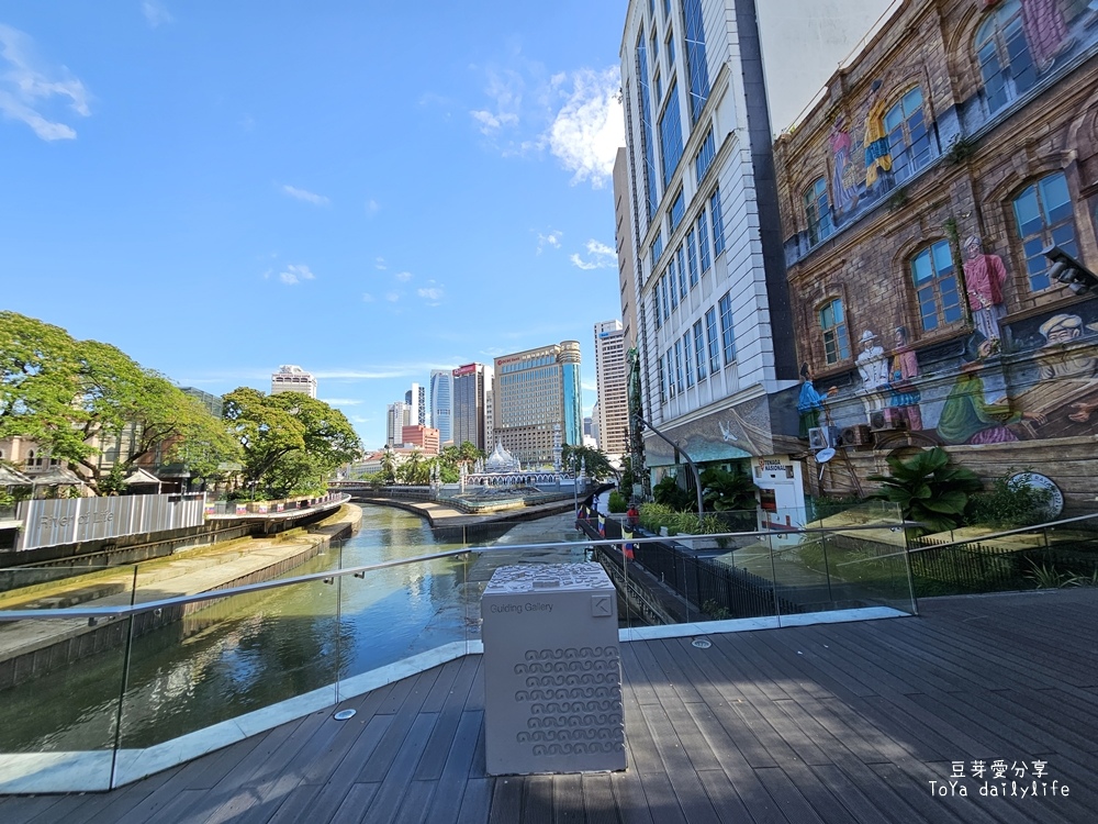 吉隆坡市區巡禮｜市區悠閒漫步 看看美麗又具特色的建築物們 .