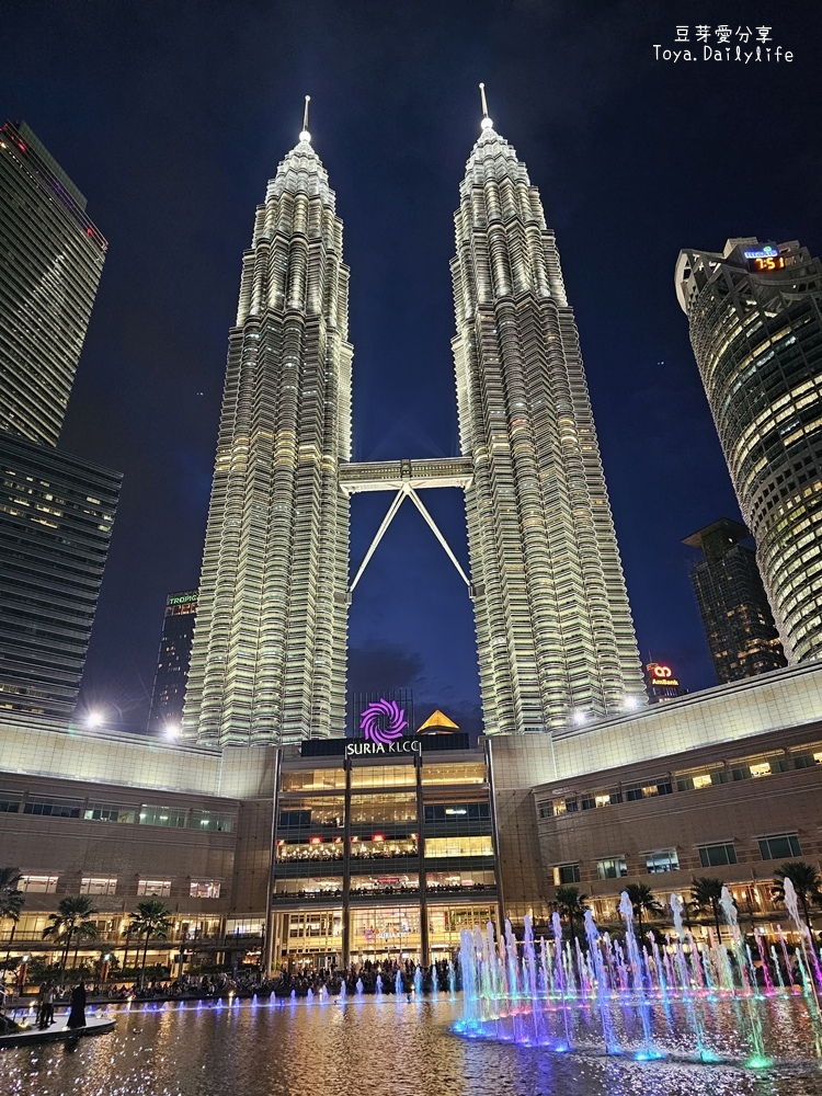 吉隆坡國油雙峰塔 KLCC｜各個角度拍攝壯觀的雙子星塔 . 