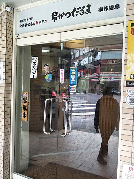 upload02.jpg upload02.jpg