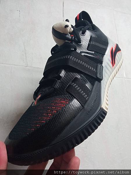 人生第一雙李寧：狂怒一代