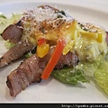 mcafe_08_grill_pork.JPG