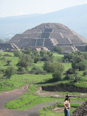 墨西哥中部最大的神秘遺址-Teotihuacan