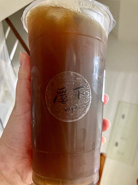 歇業【午茶】*苗栗竹南*「屋下生活飲室」之現打果汁-木瓜牛ㄋ