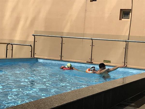 IMG_4208.JPG IMG_4208.JPG