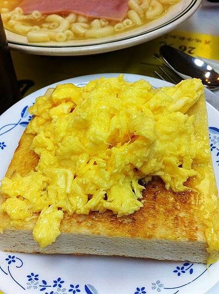 IMG_0811_nEO_IMG.jpg IMG_0811_nEO_IMG.jpg