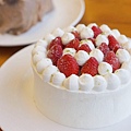 草莓白巧生乳蛋糕老師的作品2.jpg