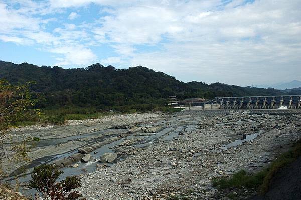 石岡水霸