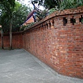 禮門旁的圍牆